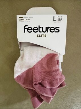 Feetures Elite Ultra Light Tab Women’s 10-13 socks